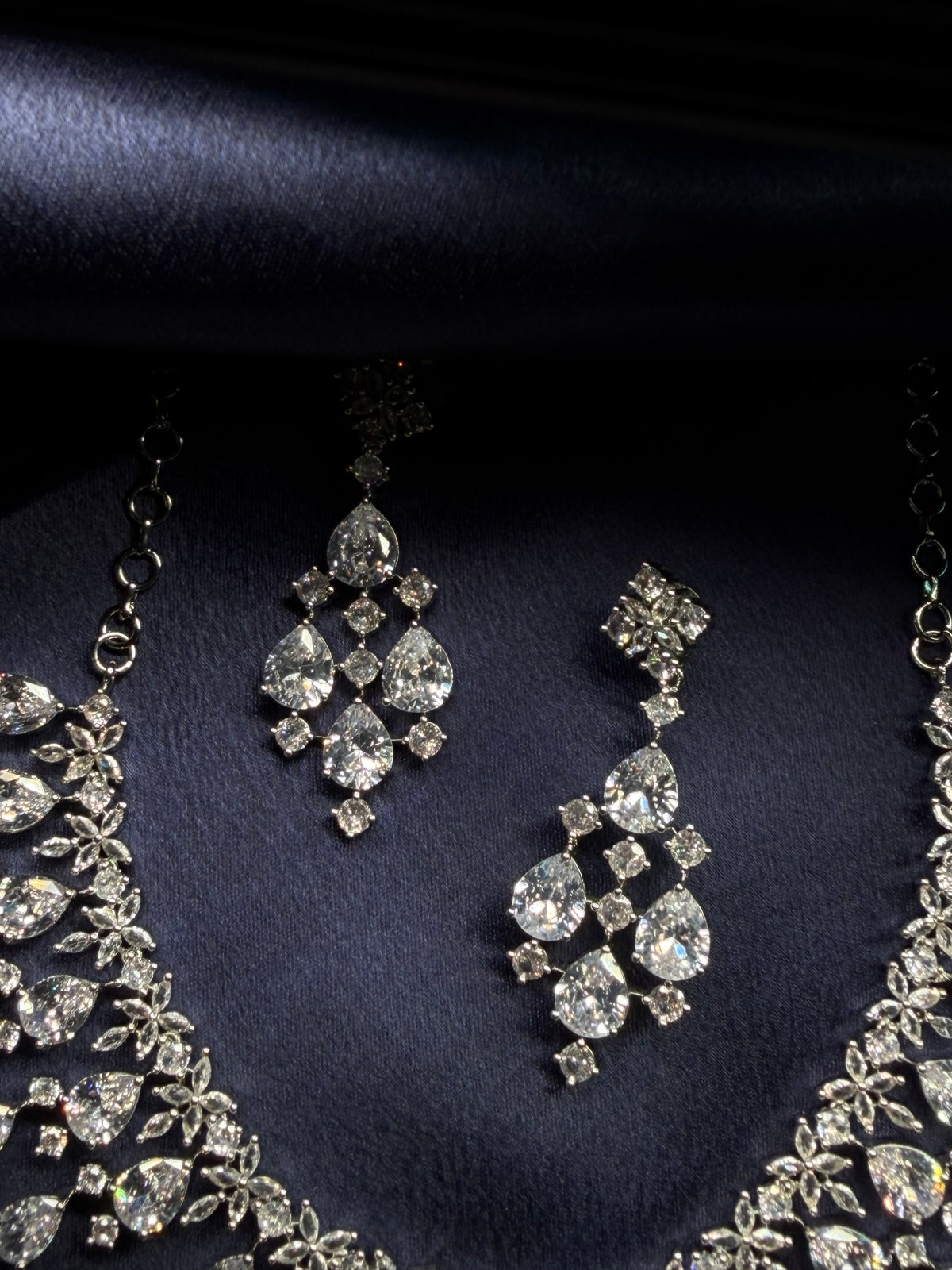 ethereal teardrop crystal necklace set