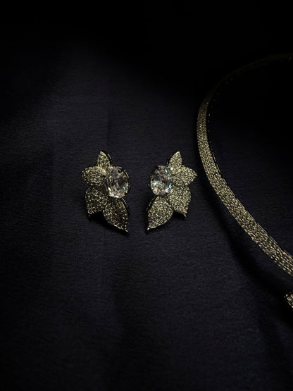 Flora Luxe Necklace Set