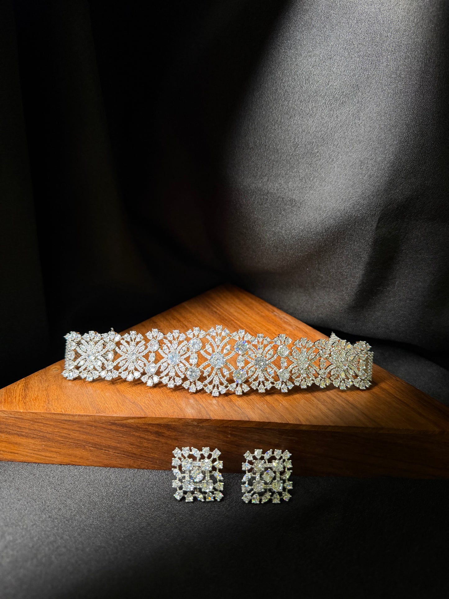 elysian sparkle choker necklace set