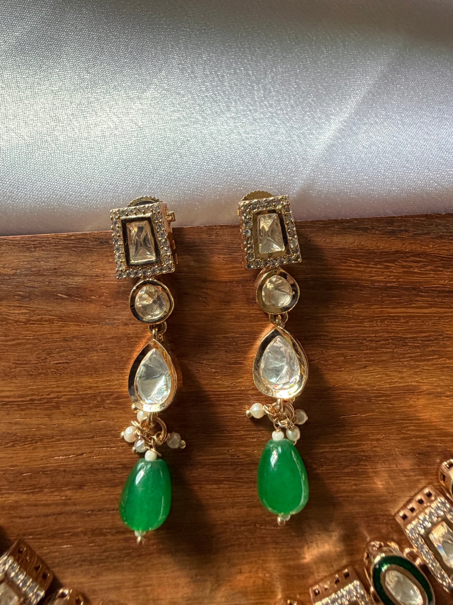 emerald kundan statement necklace set with earrings