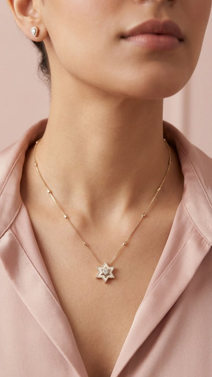GOLD STAR PENDANT NECKLACE SET