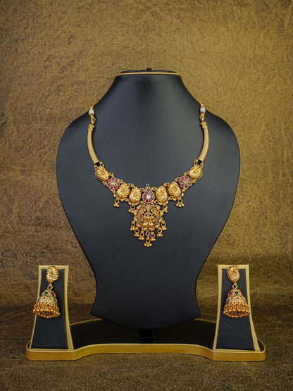 Aishwarya Pratima Heritage Choker Set