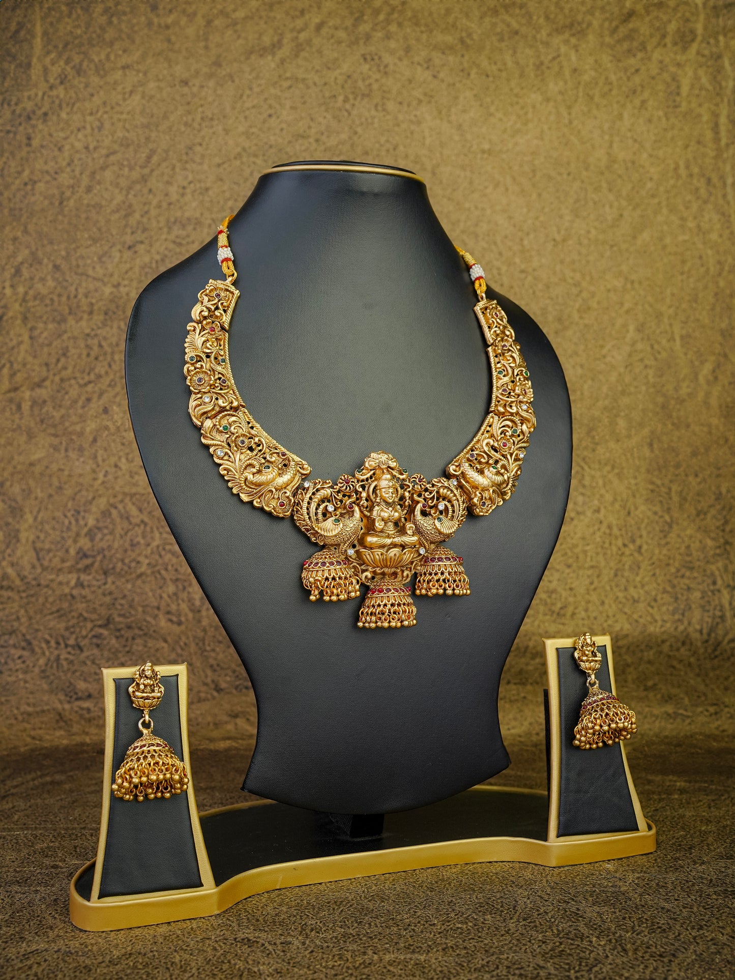 mayura-lakshmi temple necklace set