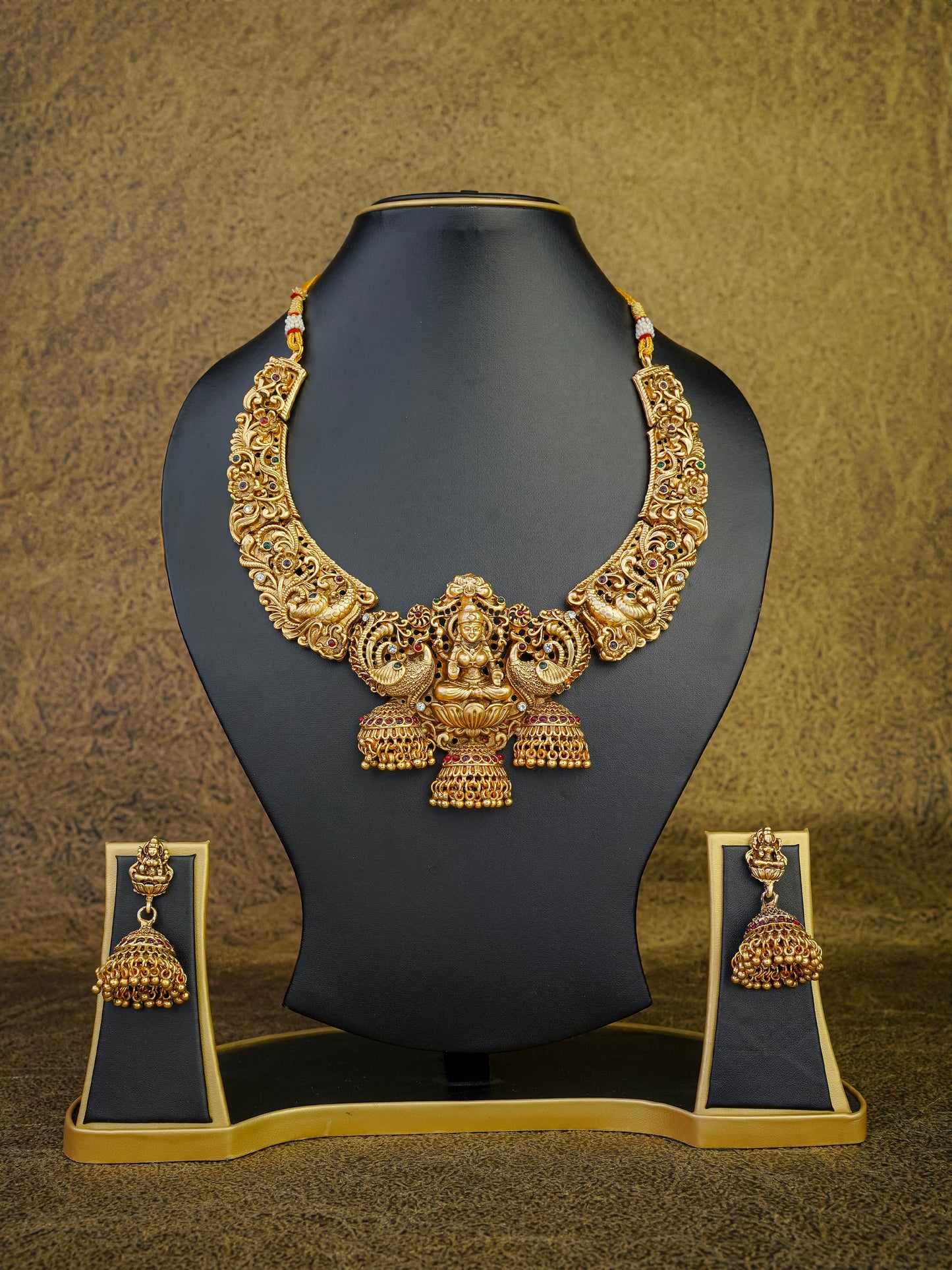 mayura-lakshmi temple necklace set