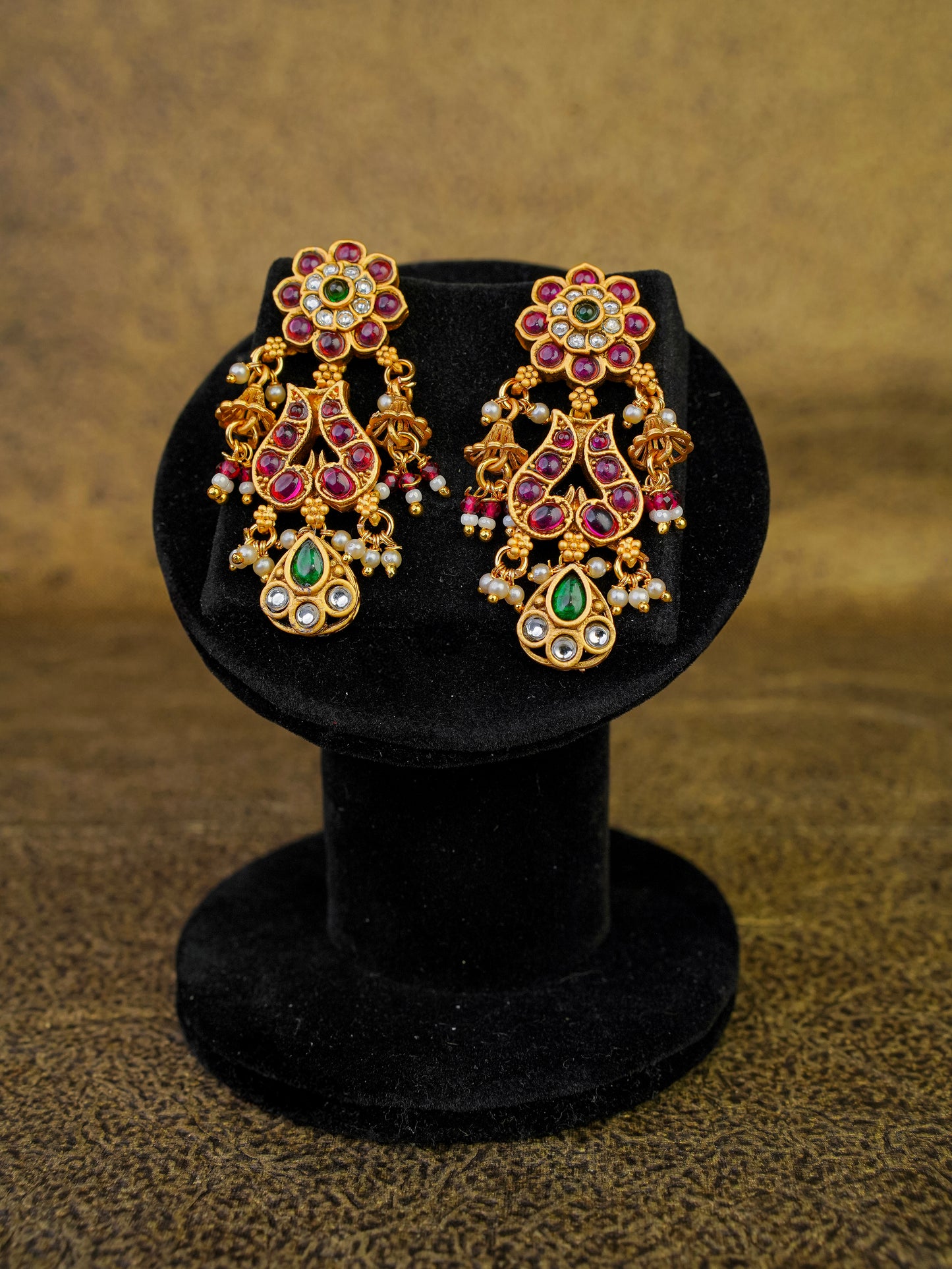 nilaya regal heritage necklace set