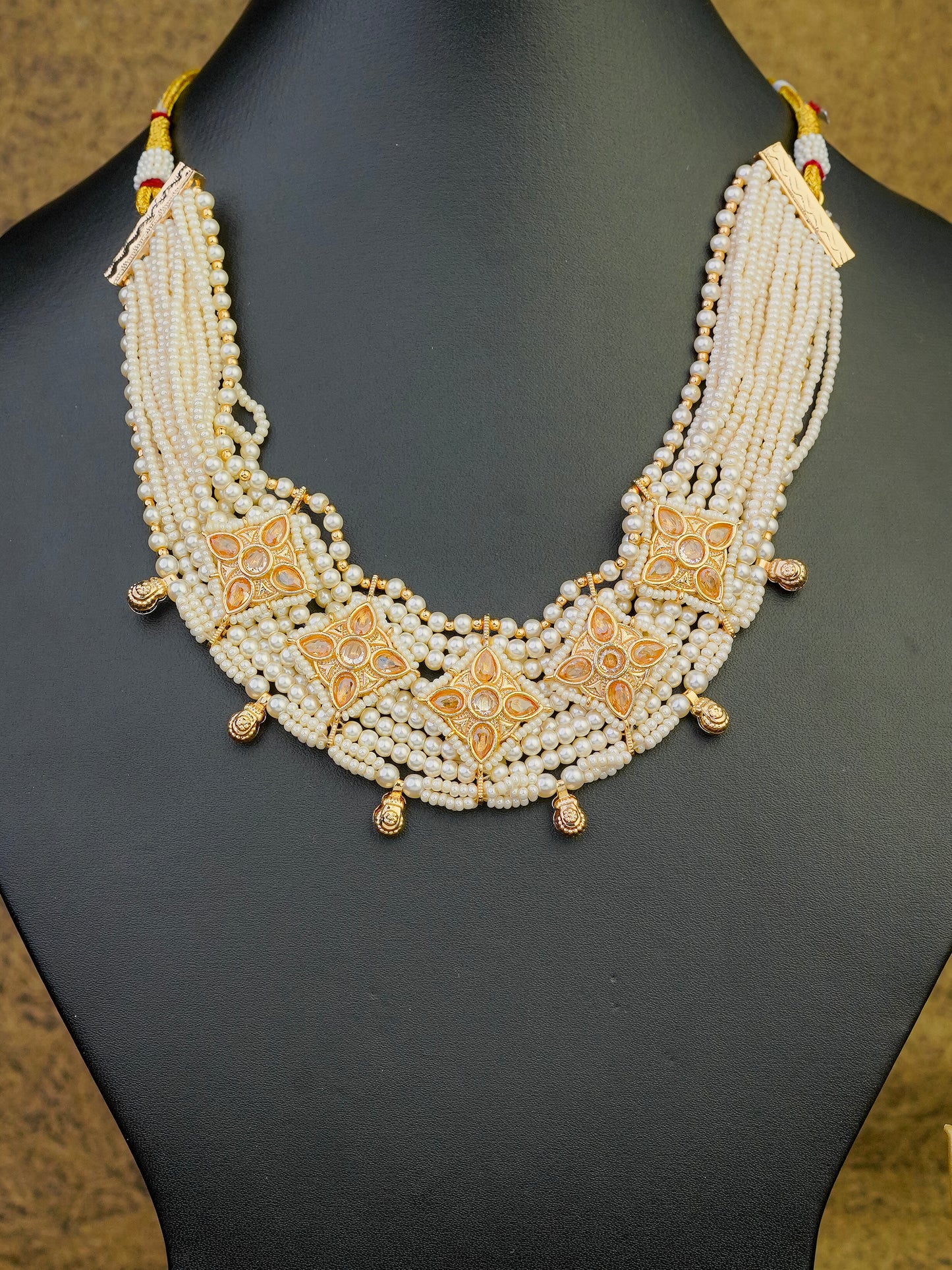 hinanmayi pearl lattice choker set