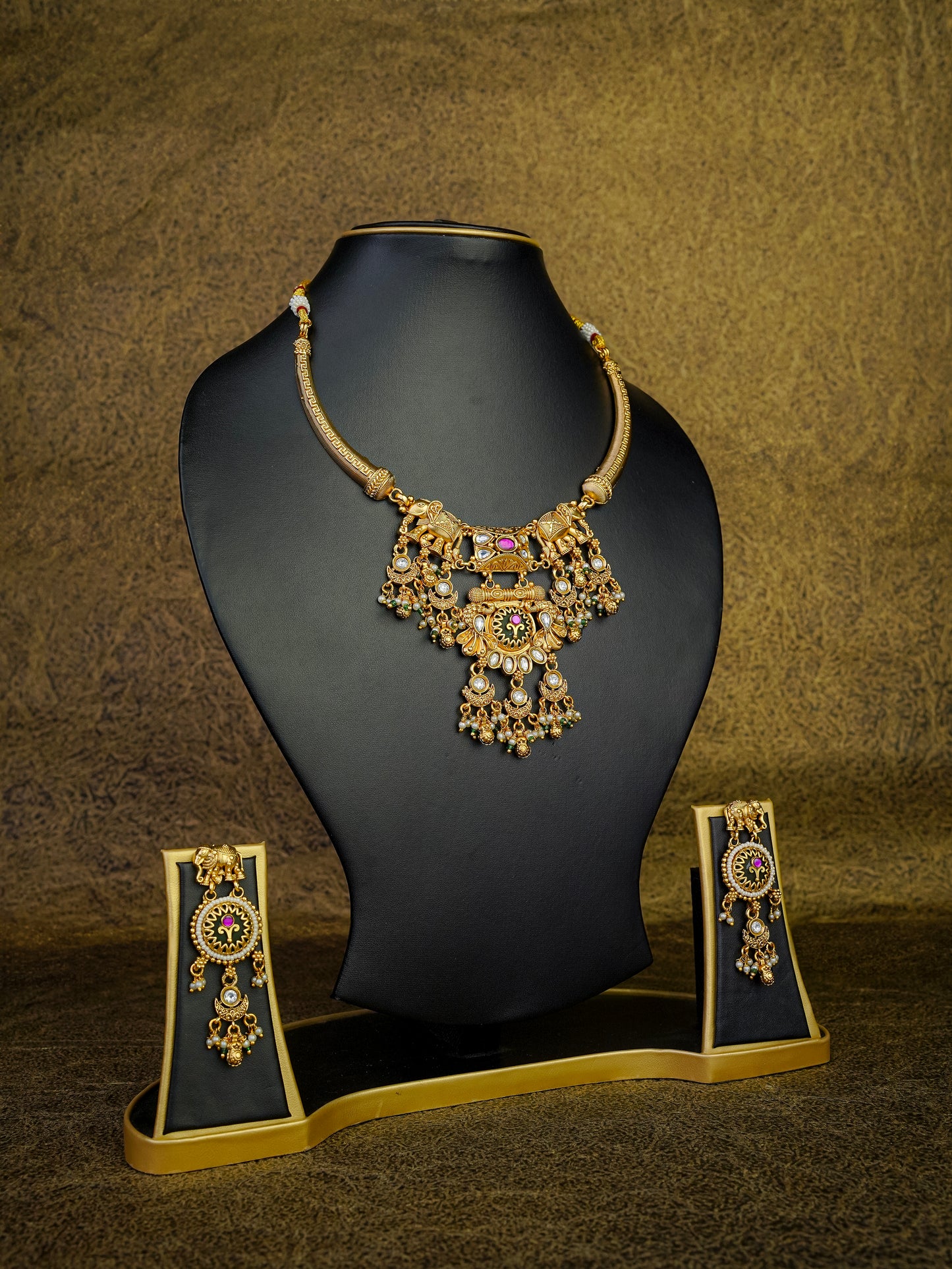 kunjara heritage collar necklace set