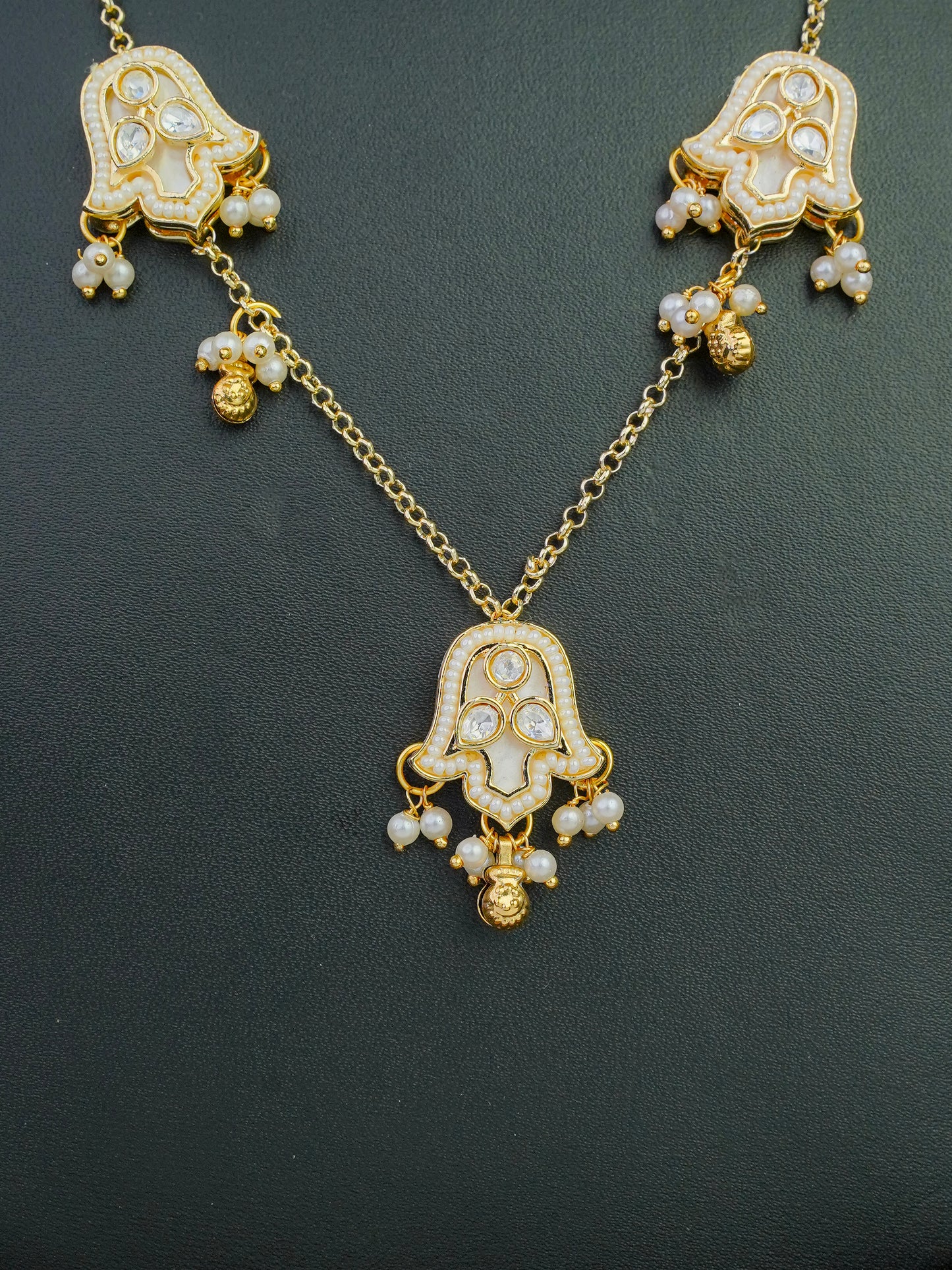 chandni bloom necklace set