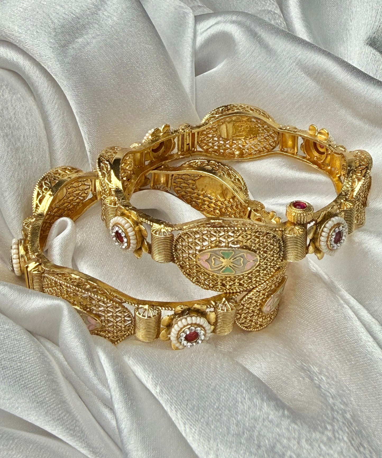 gulmeher teardrop kada bangle