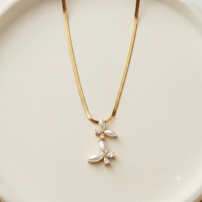Elegant Pearl Floral Snake Chain Necklace