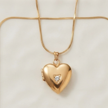 Elegant Golden Heart Locket Necklace