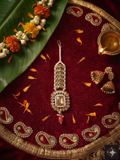 Regal Heritage Kundan Maang Tikka