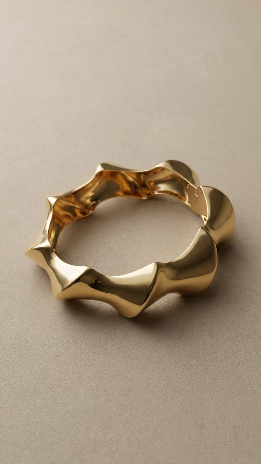 AUREVA SOLARA™ ANTI-TARNISH SCULPTED CUFF BRACELET