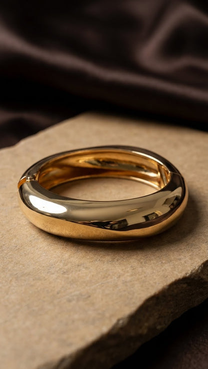 AURELIA MIRAGE™ ANTI-TARNISH GOLD BANGLE