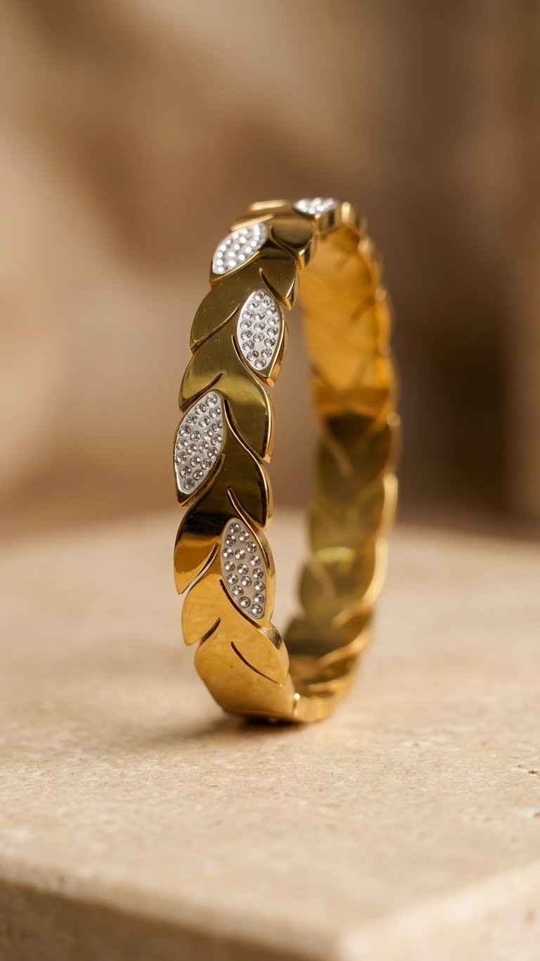 aureva florélle™ anti-tarnish leaf cuff bracelet