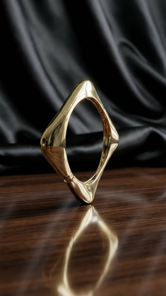 AURELIA VANTAGE™ ANTI-TARNISH SCULPTED CUFF